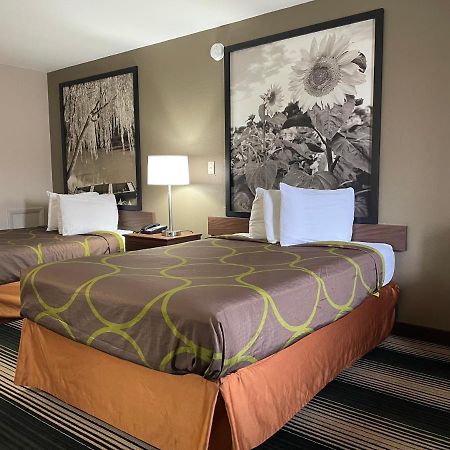 Deluxe Inn & Suites Junction City Ngoại thất bức ảnh