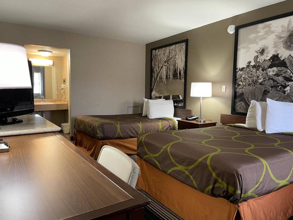 Deluxe Inn & Suites Junction City Ngoại thất bức ảnh