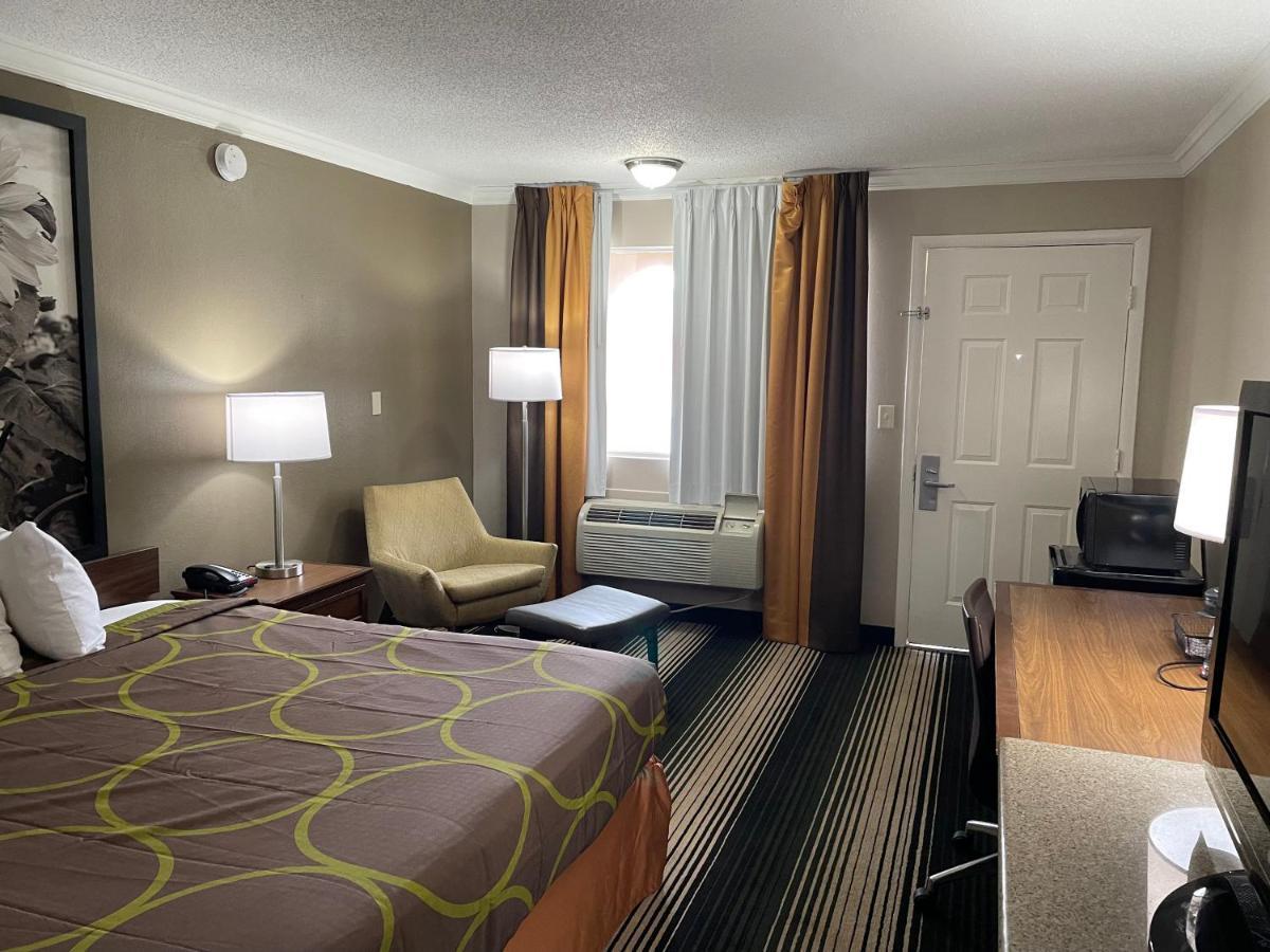 Deluxe Inn & Suites Junction City Ngoại thất bức ảnh